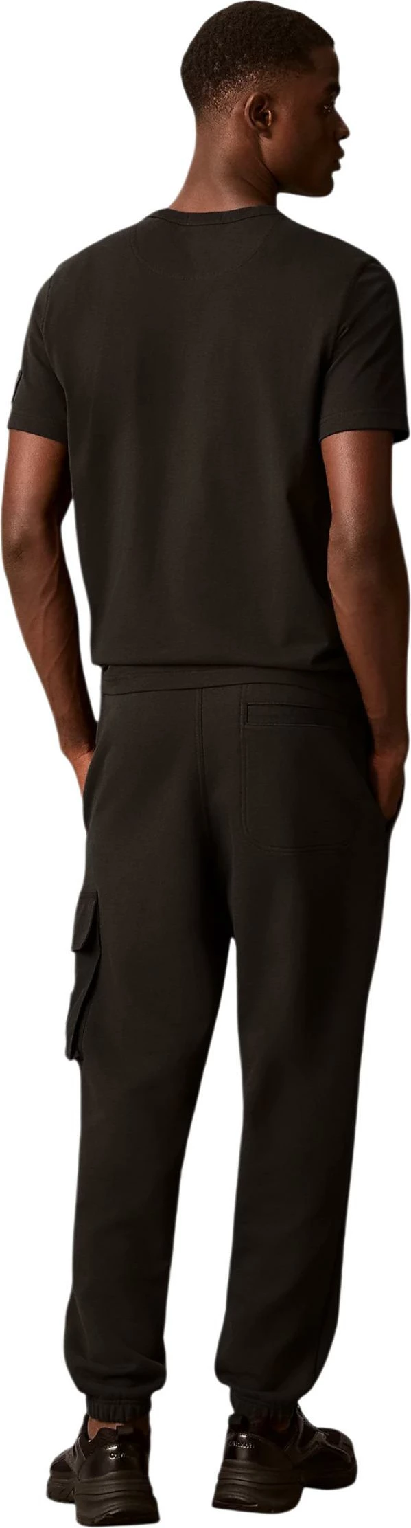 Pantallona sportive Calvin Klein Jeans LV04RJ204G për meshkuj, antracit [Madhësia: L]