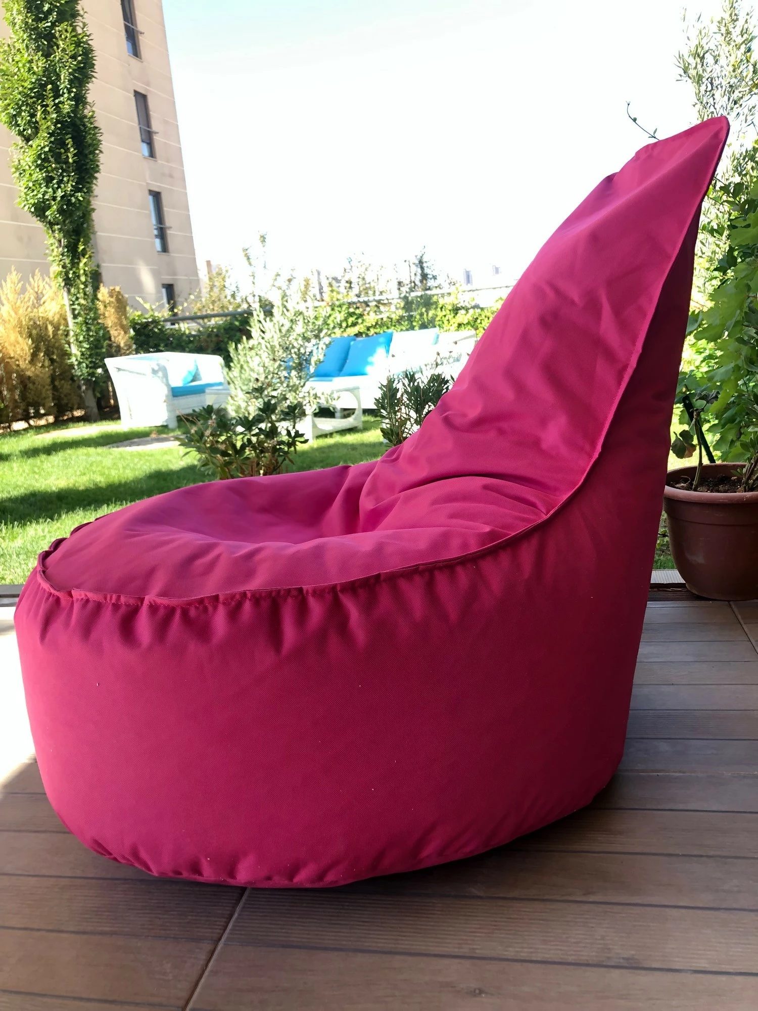 Qese ulëse rozë, Atelier del Sofa, Aktif