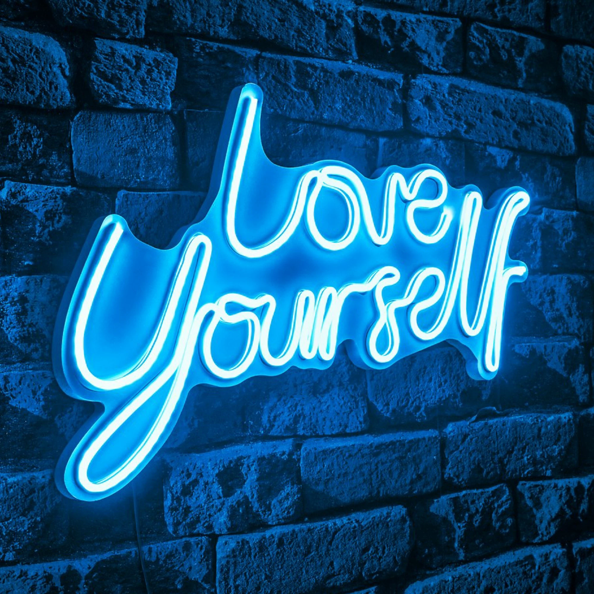 Dekor dritash LED plastike, ‘Love Yourself’, ngjyrë e kaltër
