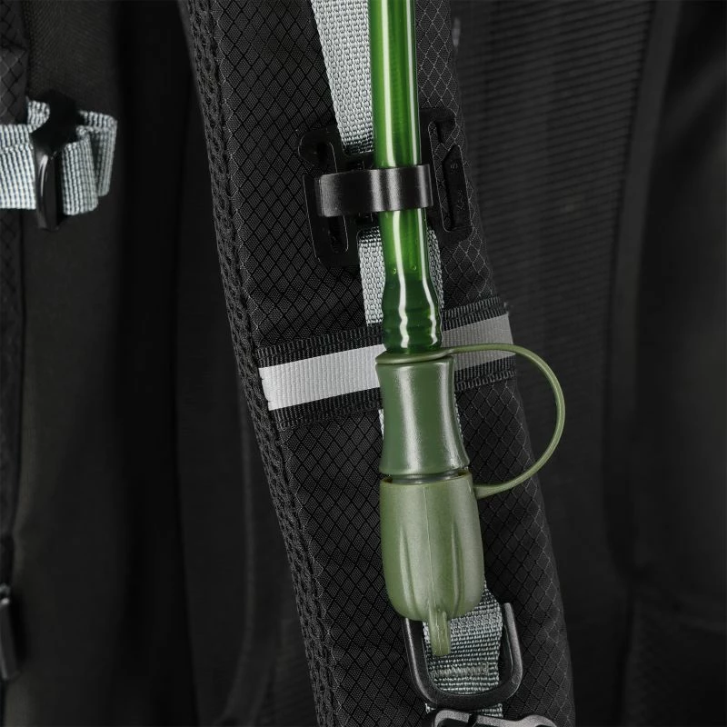 Çantë shpine turistike Nils Extreme NC1993 Northlake, e zezë