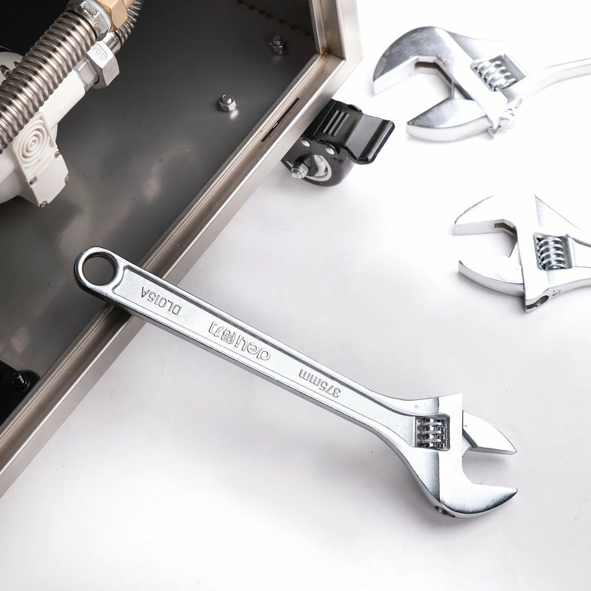 Çelës i rregullueshëm Deli Tools EDL015A, 15 inç, argjend