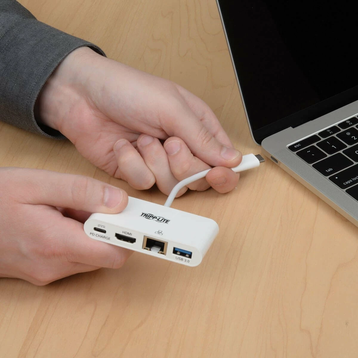 Adapter multiport USB-C Eaton U444-06N-HGU-C, HDMI, Gigabit Ethernet, USB 3.2 Gen 1, PD 60W, i bardhë