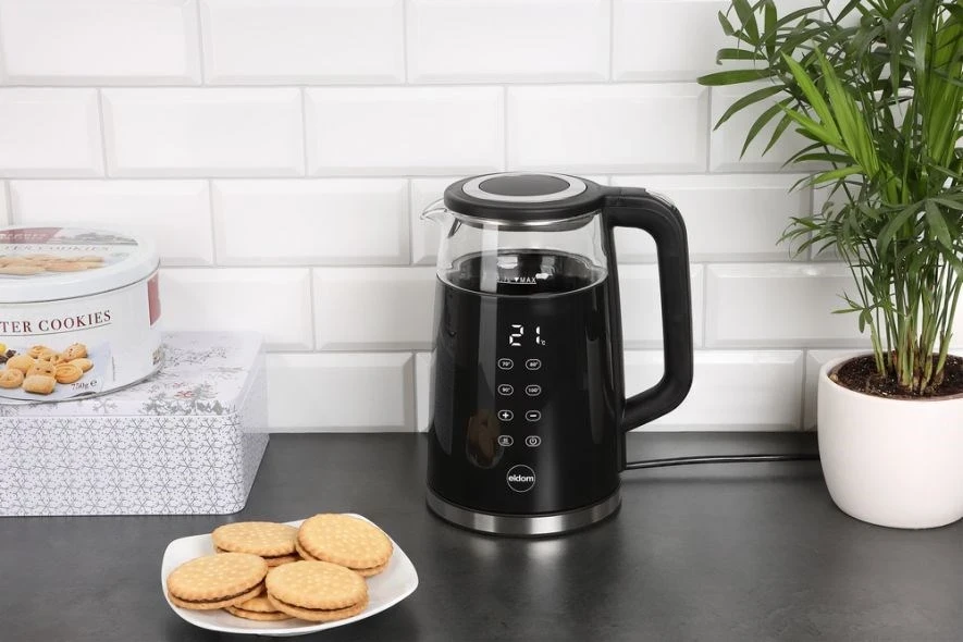 Vluese uji ELDOM C530 NEVO, 1.7 L, 2200 W, e zezë/transparente