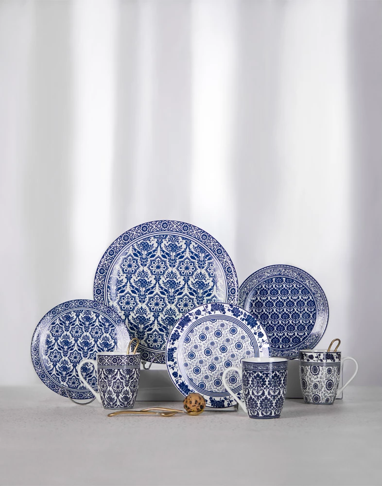 Set pjatash ëmbëlsirash FELICIA, 7 copë, 30x30x3cm, porcelan New Bone, bardhë-blu