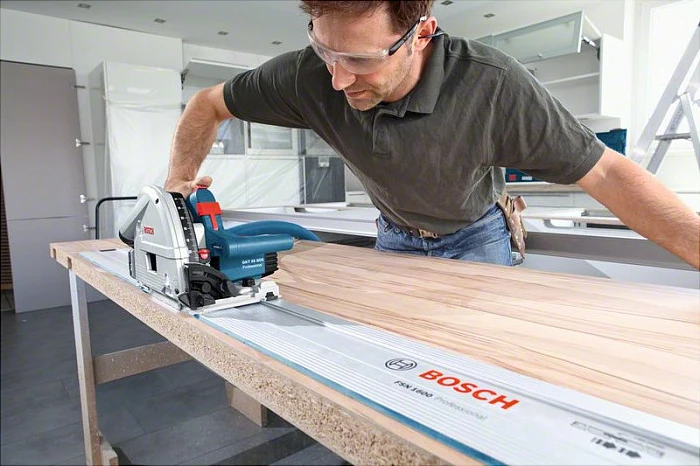Sharrë rrethore Bosch GKT 55 GCE, 1400W, 16.5cm, 6250 RPM, bardhë/blu