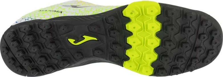 Atlete futbolli Joma, të bardha