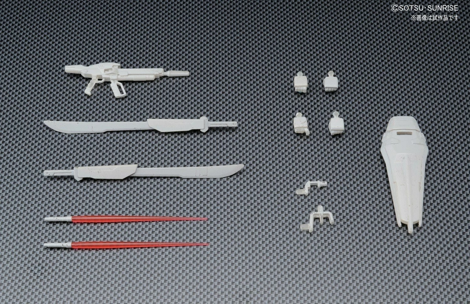 Model Bandai HG 1/144 R16 M1 ASTRAY, Koleksion