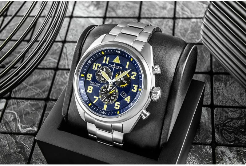 Orë dore për meshkuj Citizen, titanium, e kaltër