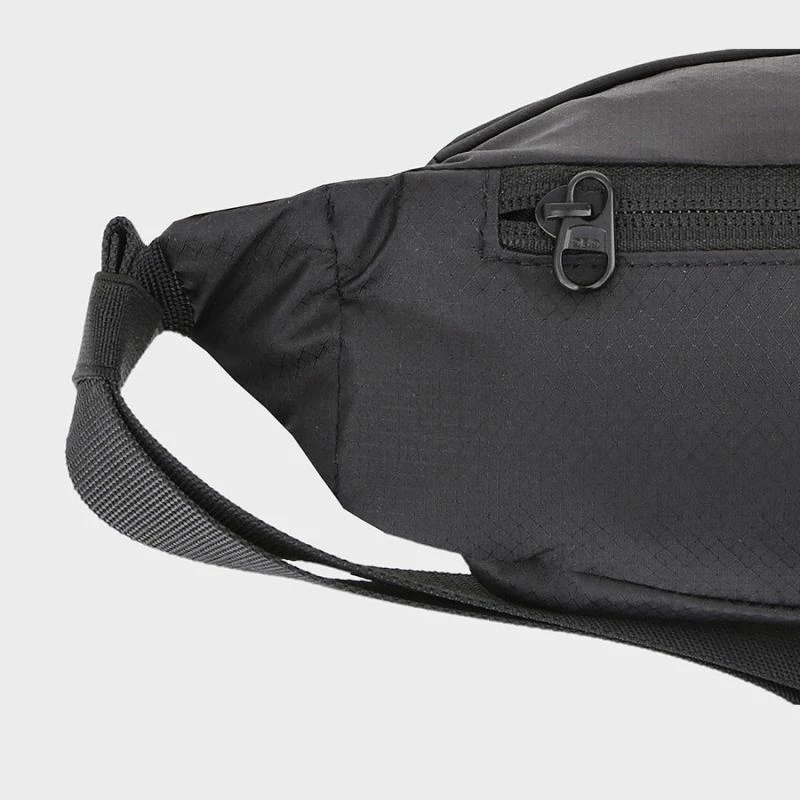 Qese beli për të gjithë, 4F, e zezë