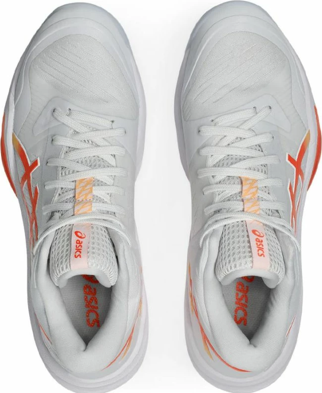 Atlete për femra Asics, të bardha