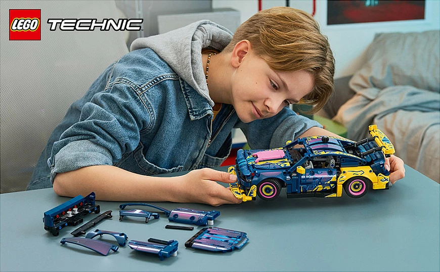 Set ndërtimi LEGO Technic 42236 Custom Garage Ford Mustang GT, 973 pjesë, 10+, shumëngjyrësh