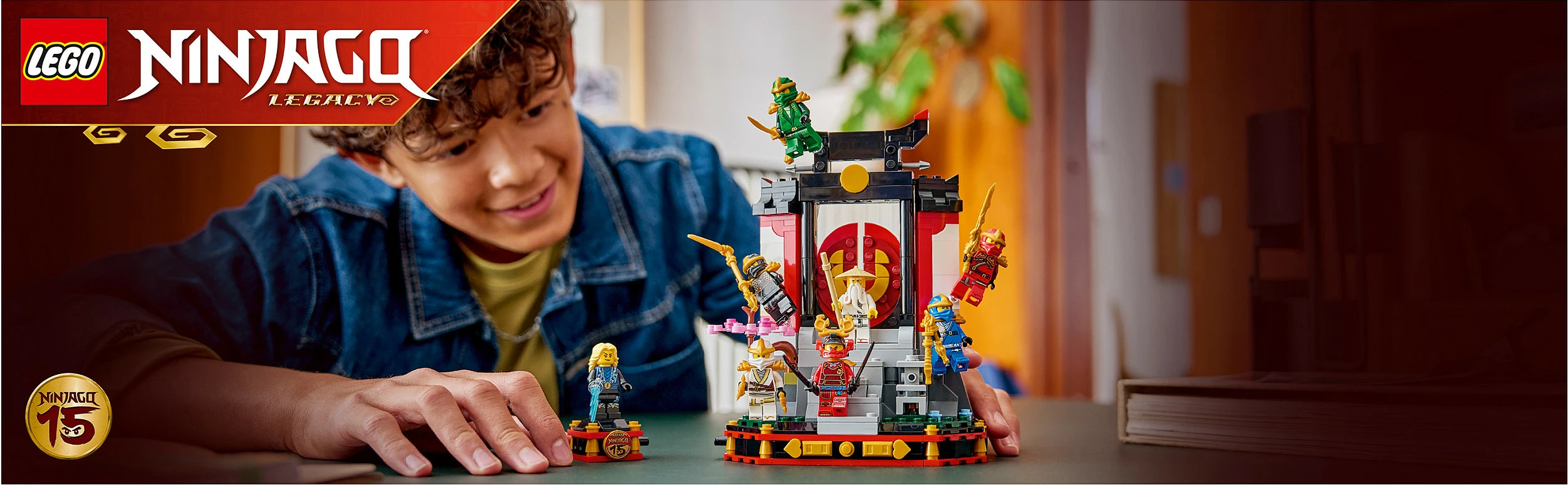 Set ndërtimi LEGO NINJAGO 71866 Ninja Character Display 15th Anniversary, 447 pjesë, 8 minifigura, 14+, multicolor