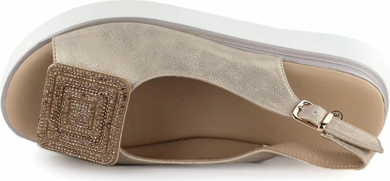 Sandale për femra Potocki SZ12590, të arta