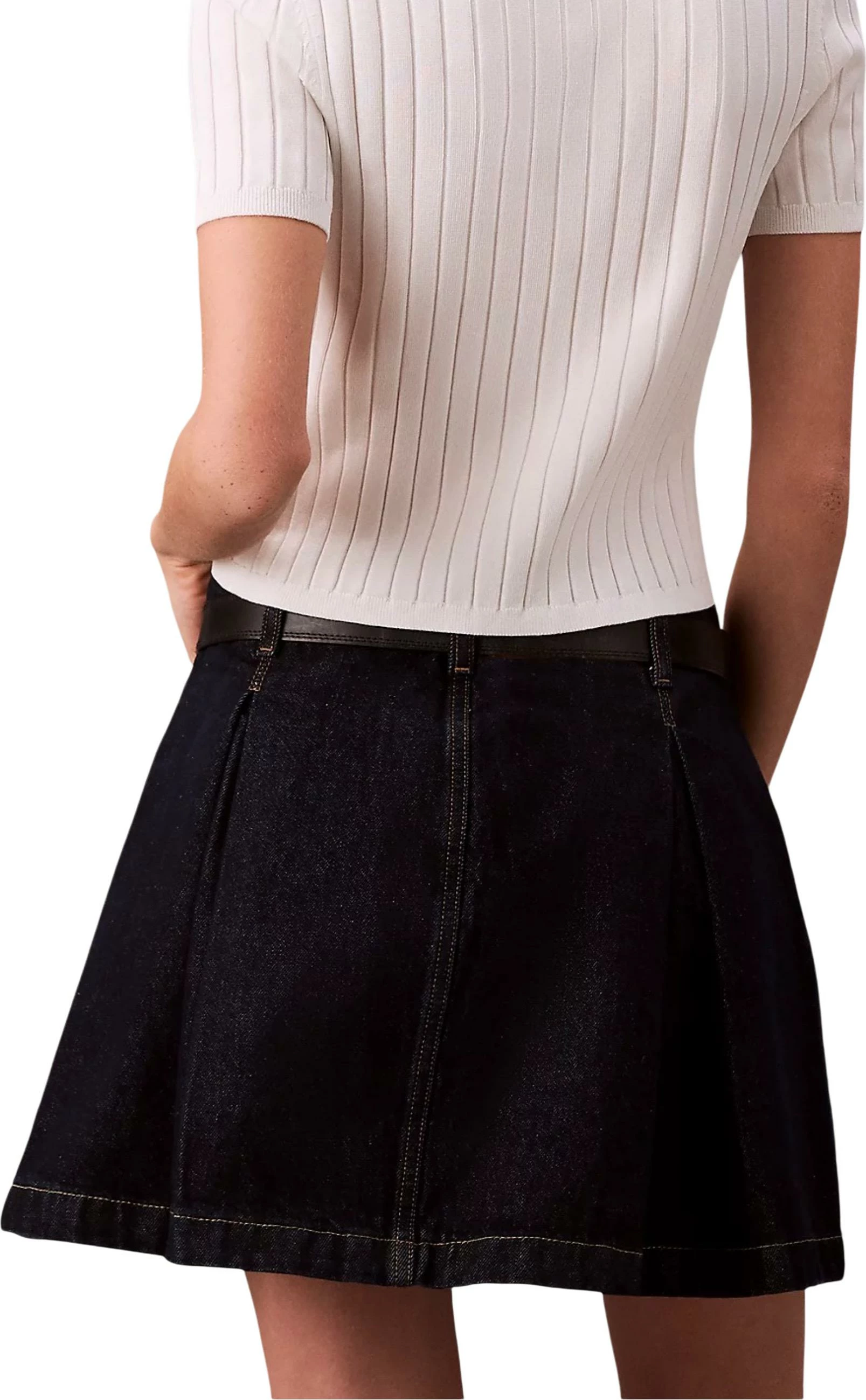 Fund i shkurtër me pala për femra Calvin Klein Jeans LV047C717G, denim [Madhësia: W26]