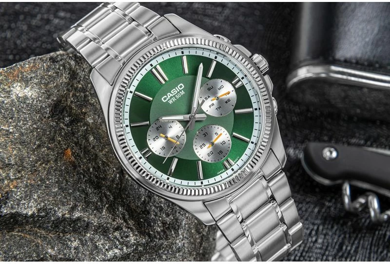 Orë dore për meshkuj CASIO, e gjelbër