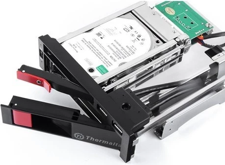 Paneli i bay për disk Thermaltake ST0026Z, 2.5/3.5", Bezel i zi dhe i kuq