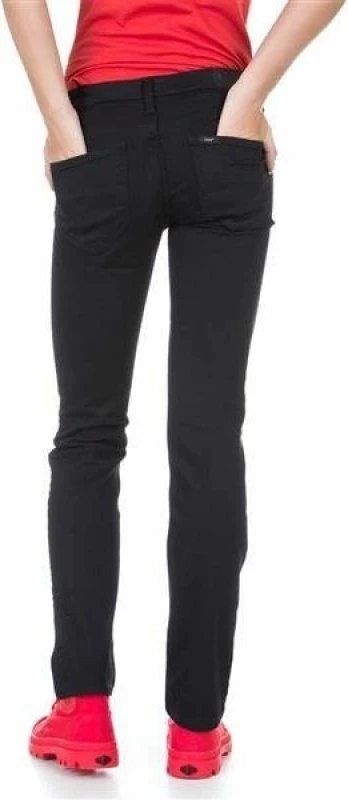 Xhinse Lee për femra