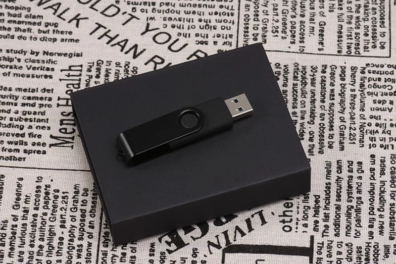 USB Flash Drive 8GB Metalik me Dizajn Premium dhe Kuti Dhuratë
