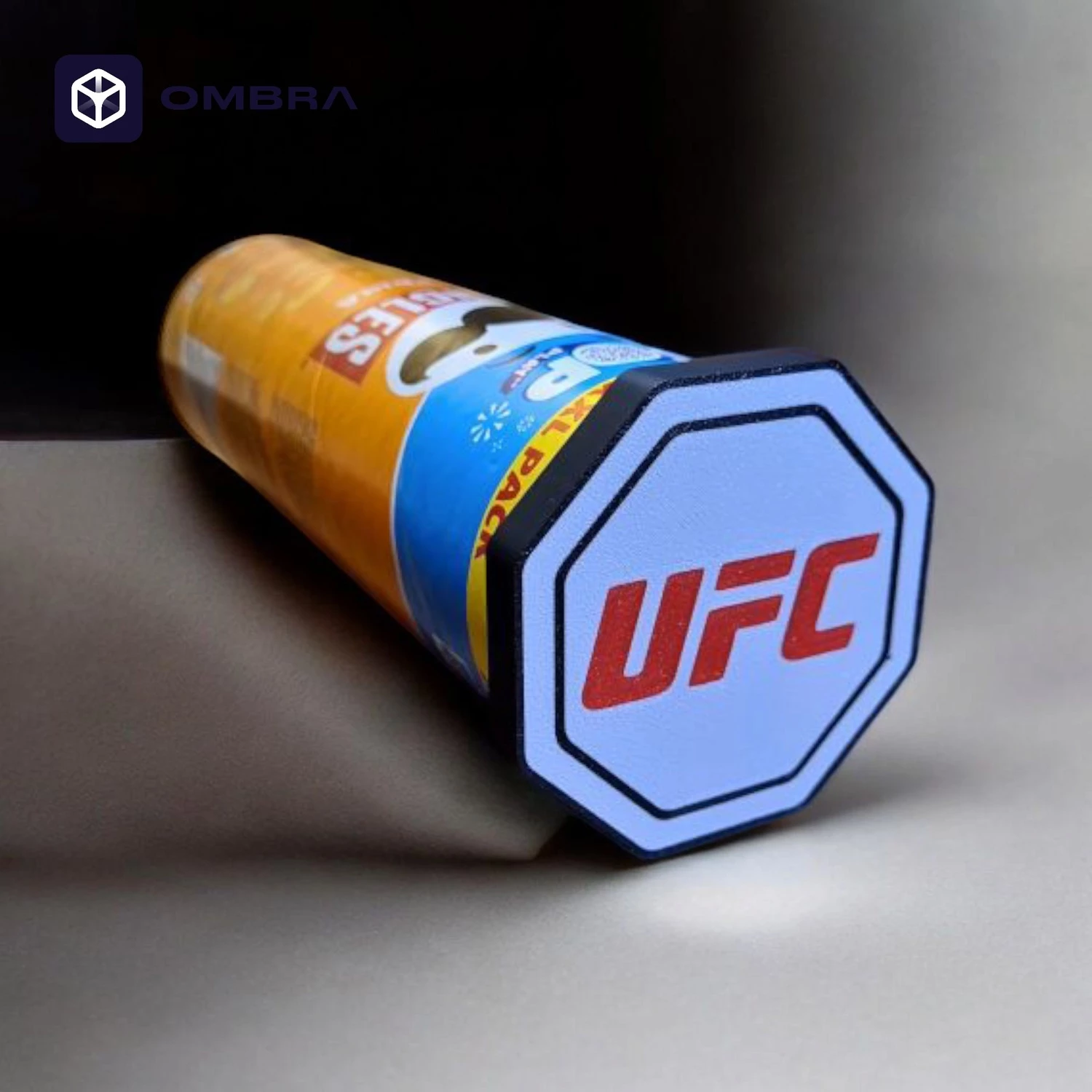 Mbajtëse për snacks (Pringles), dizajni "UFC", e zezë