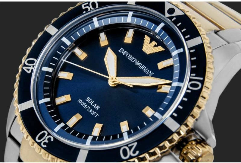 Orë dore meshkuj Emporio Armani World Explorer AR11738, dyngjyrëshe