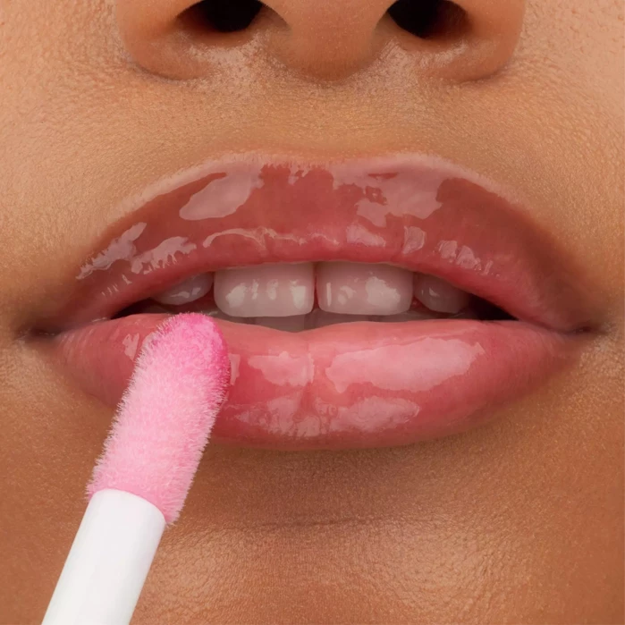 Essence Hydra Kiss Nourishing Lip Oil - 03 Pink Champagne