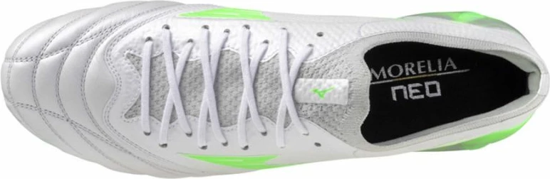 Atlete futbolli Mizuno për meshkuj