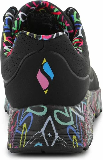 Këpucë për vajza Skechers, të zeza dhe me ngjyra