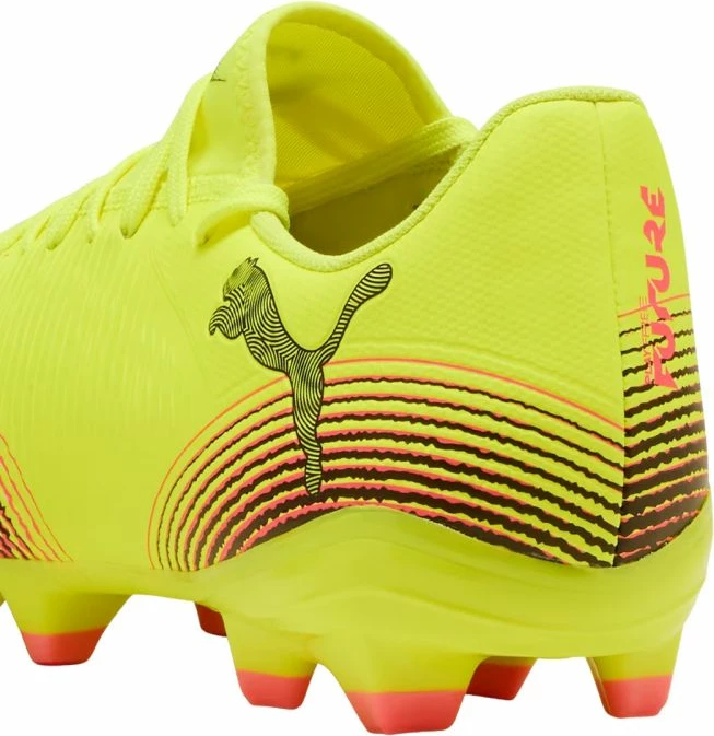 Atlete futbolli për meshkuj Puma, të verdha [Madhësia: 40.5]