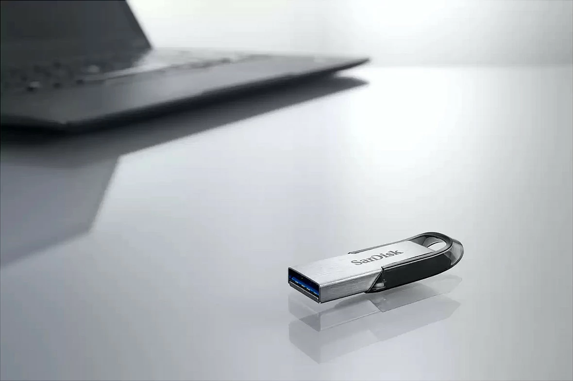 USB-Stick SanDisk Ultra Flair 1TB, metalik, argjendtë/zi