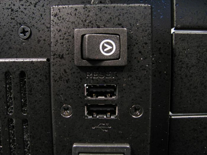 Kasë CHIEFTEC UNC-410S-B-U3 4U Rackmount, 400W, USB 3.0, mATX/ATX, e zezë