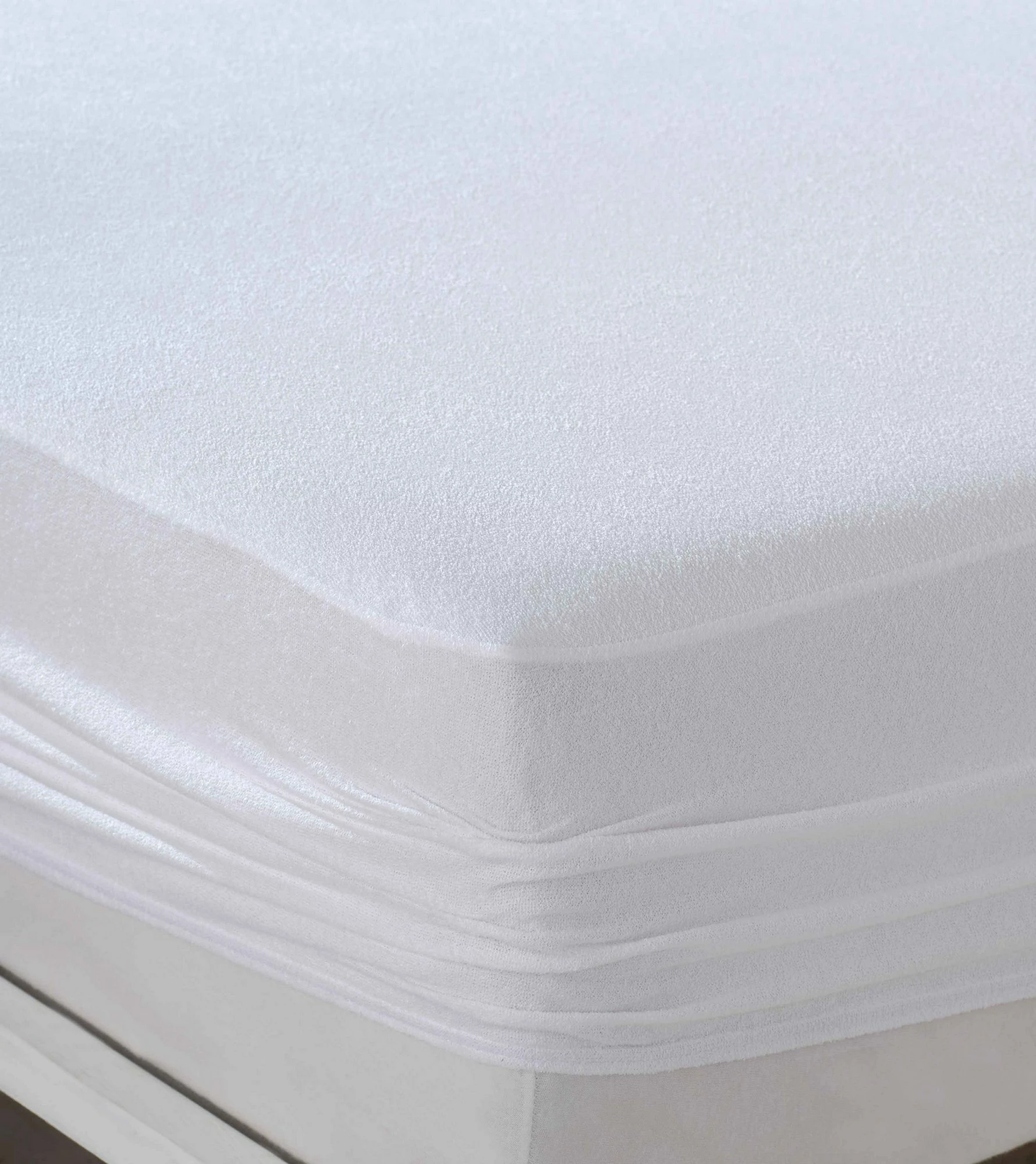 Mbrojtës për shtrat dopio, L'Essentiel Linge de Maison, i bardhë, 140x200+30cm