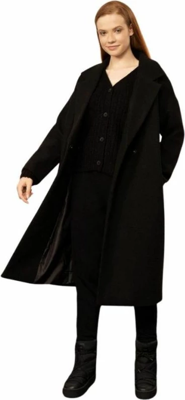 Pallto për femra Outhorn, e zezë