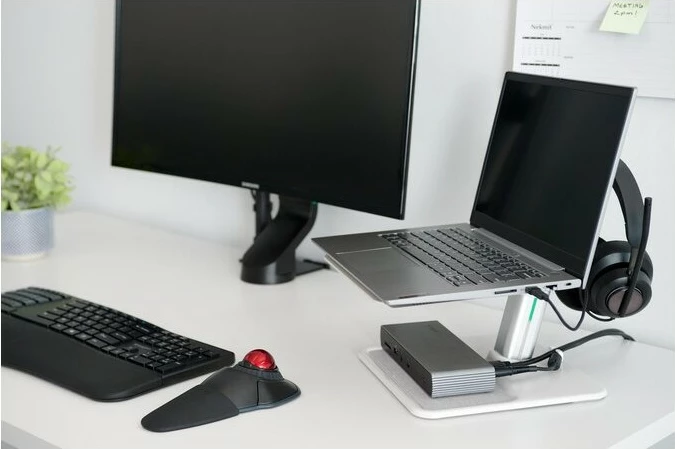 Kufje Kensington H2000 USB-C, me kabllo, për zyrë/qendër thirrjesh, të zeza