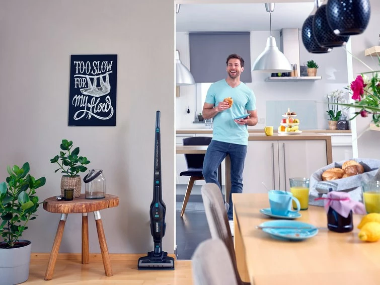 Fshesë me bateri Leifheit Rotaro PowerVac 2in1, 20V, pa qese, e zezë/blu