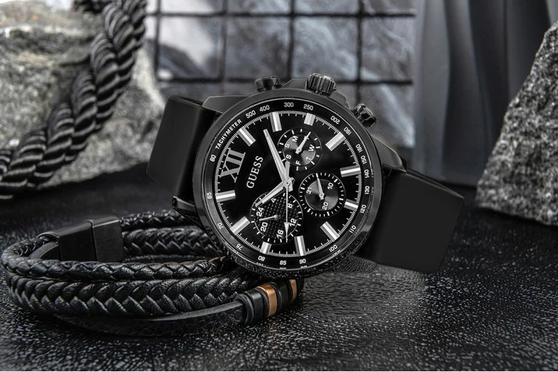 Orë dore meshkuj Guess Walker GW0913G3, e zezë, set me kuti