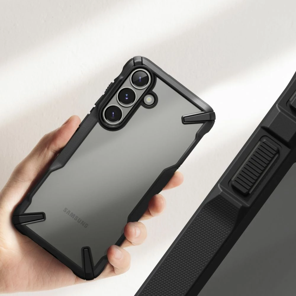 Mbështjellës Ringke Fusion X për Samsung Galaxy S25+, i zi