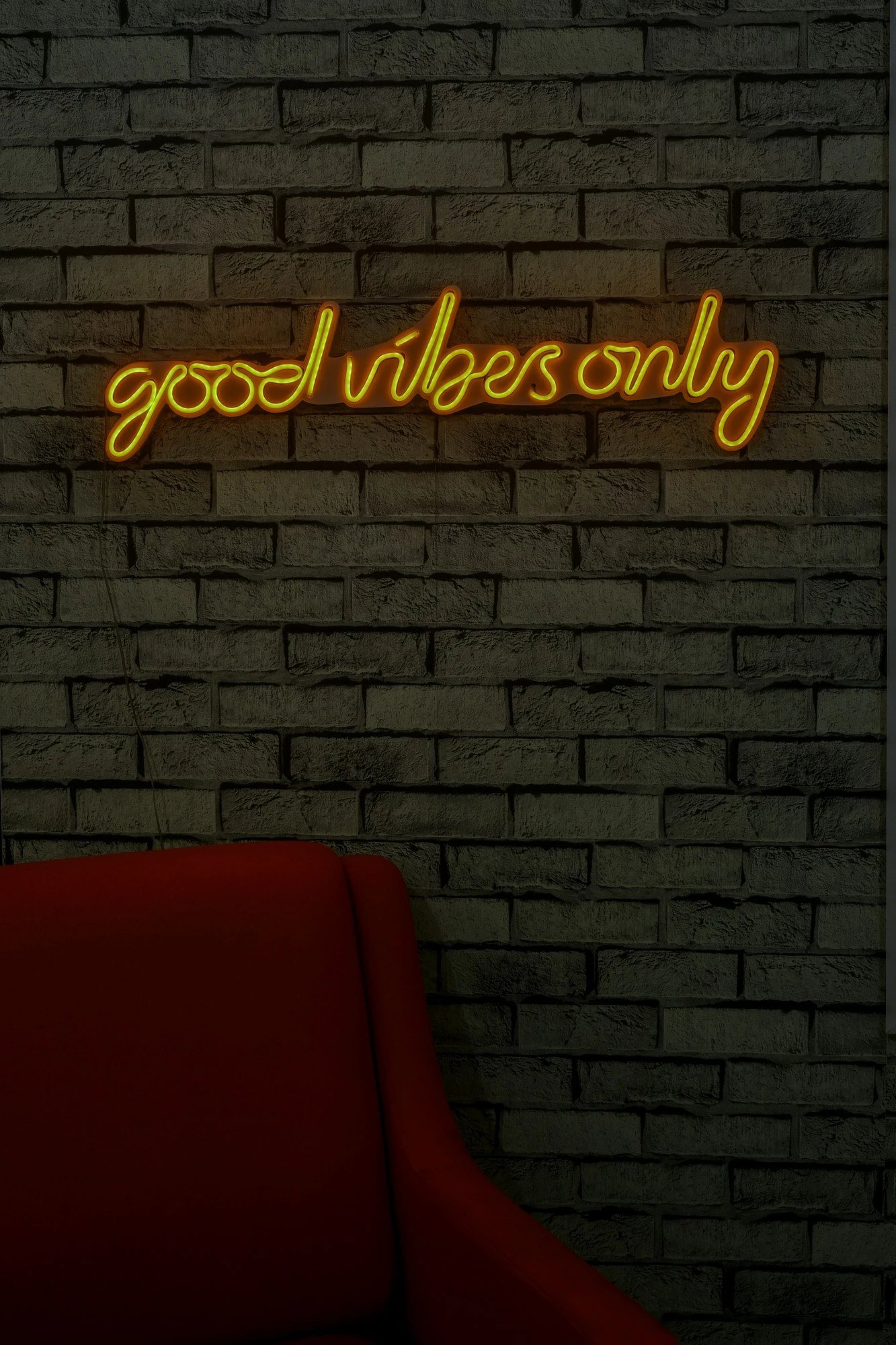 Dritë dekorative LED plastike, 'Good Vibes Only', e verdhë