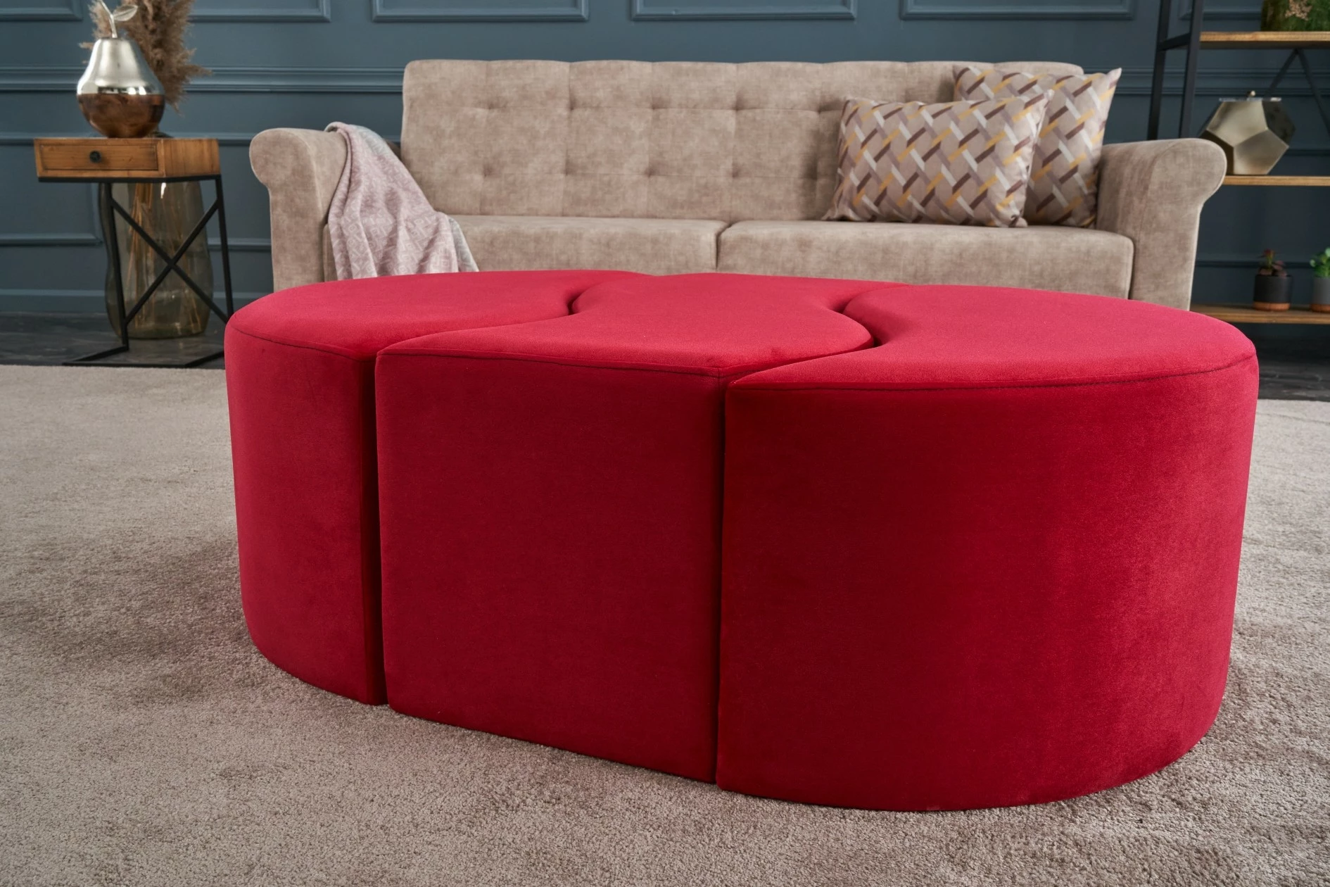 Puf Atelier del Sofa Alya, kadife, i kuq