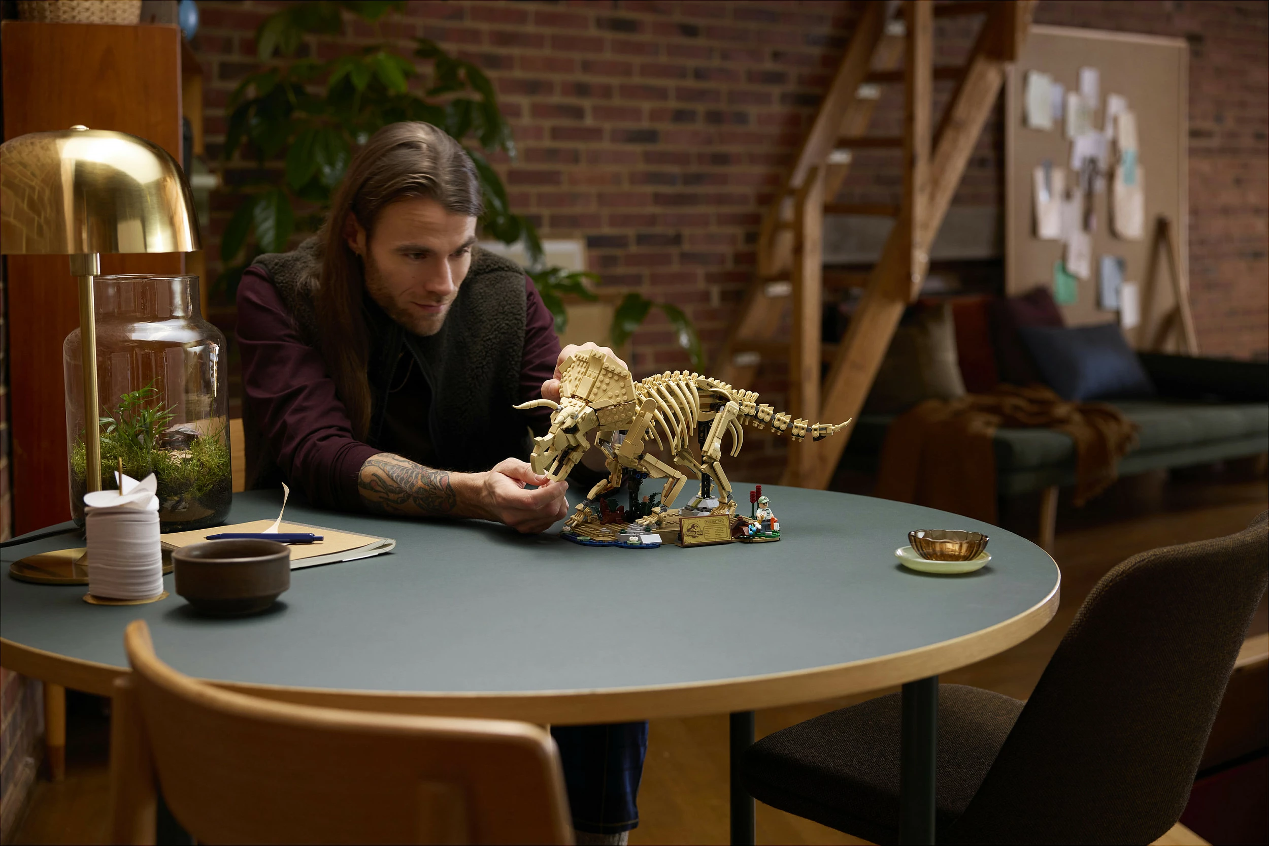 Set ndërtimi LEGO 77985 Dinosaur Fossil Triceratops, 1154 copë, 18+, multikolor