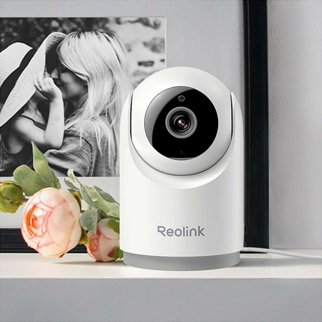 Kamerë sigurie IP Reolink E Series E321, Wi-Fi, Pan/Tilt, Auto-Tracking, Audio 2-drejtimëshe, MicroSD, e bardhë