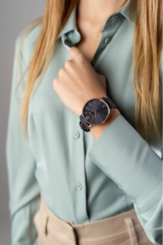 Orë dore për femra Paul Lorens, kaltër e errët