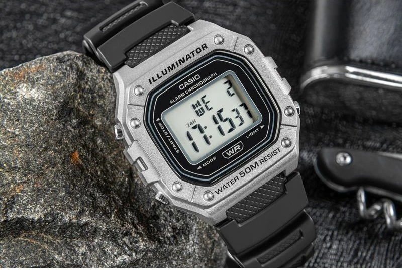 Orë dore për meshkuj Casio, e zezë