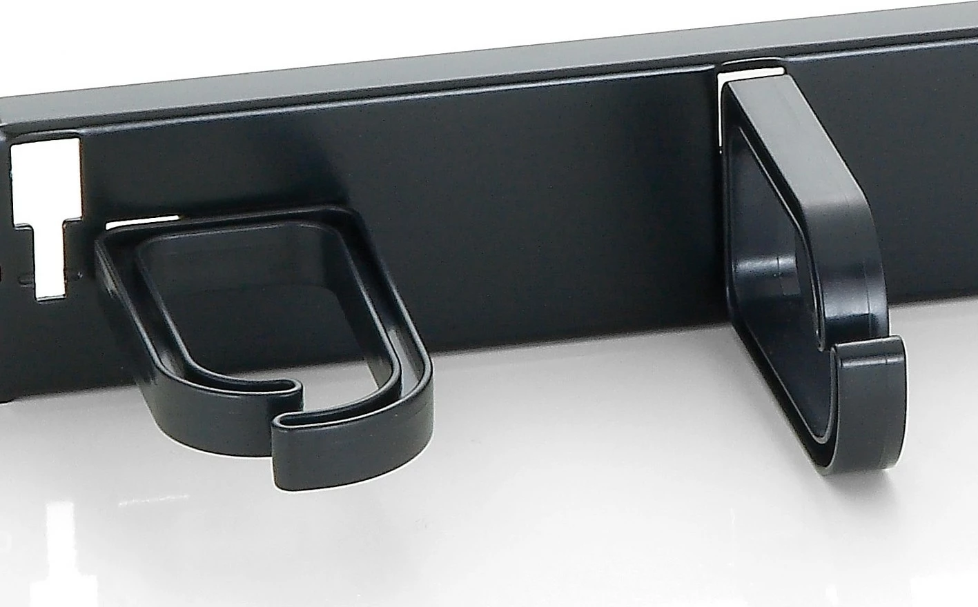 Panel menaxhimi kabllosh Equip 19" rack, plastikë/çelik, 1U, i zi