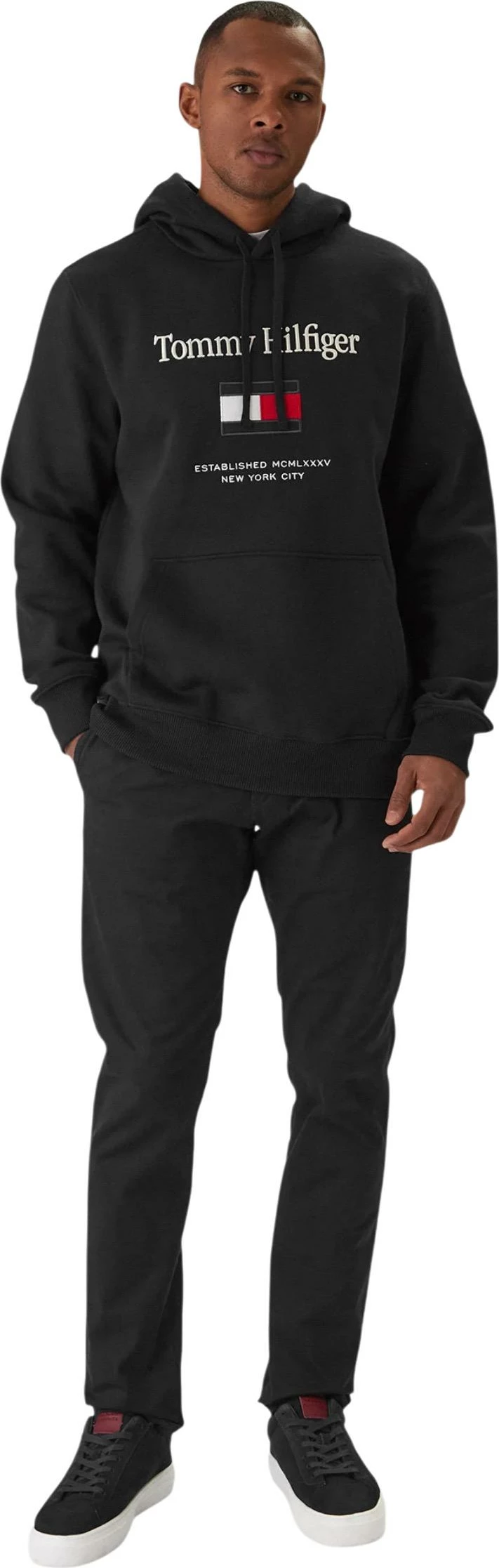 Duks me kapuç Tommy Hilfiger MW0MW42735 për meshkuj, i zi [Madhësia: L]