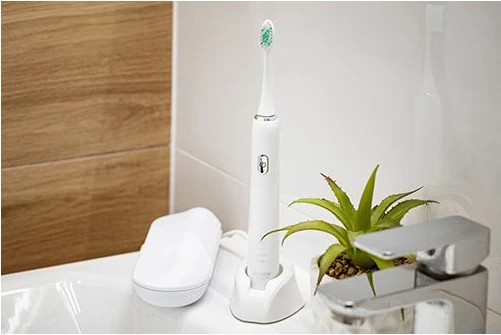 Furçë dhëmbësh sonike CAMRY CR2173 48,000 VPM, set 2 koka + kuti udhëtimi + karikues induksion, e bardhë