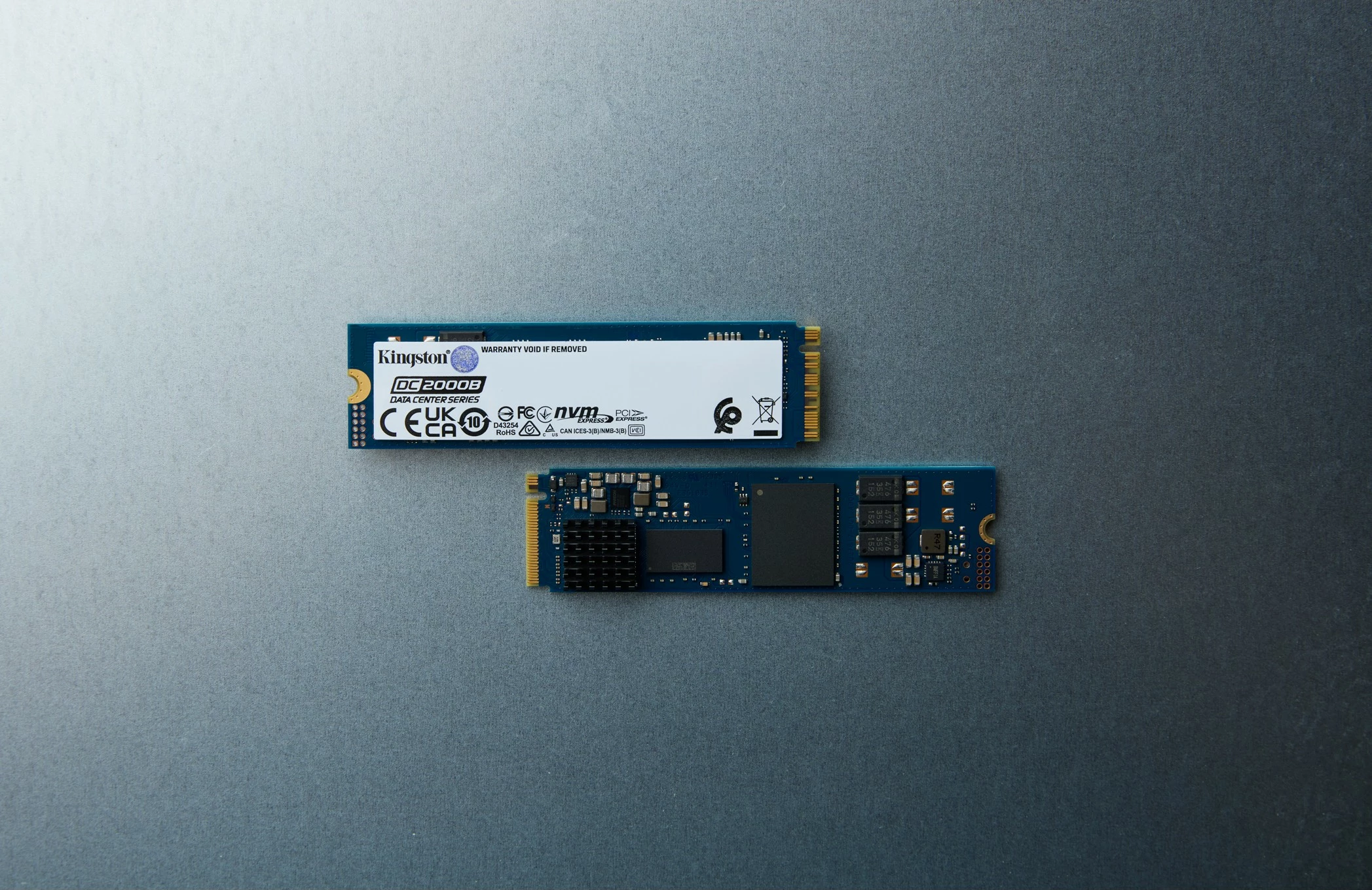 SSD Kingston DC2000B 240 GB PCIe 4.0 M.2, 4500 MB/s
