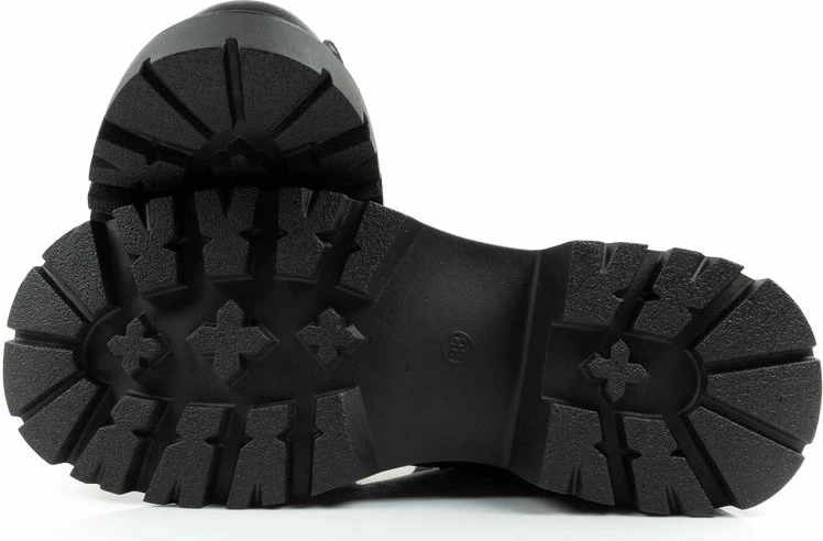 Çizme Lee Cooper për femra, të zeza