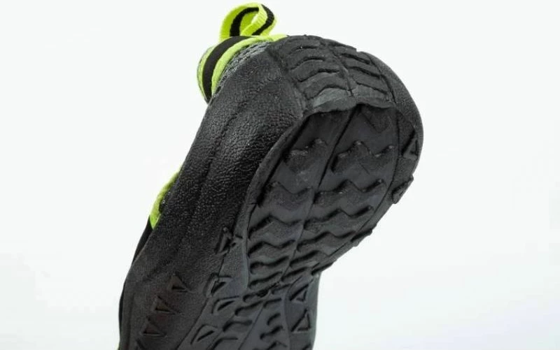 Atlete për meshkuj Mares, të zeza dhe të gjelbra