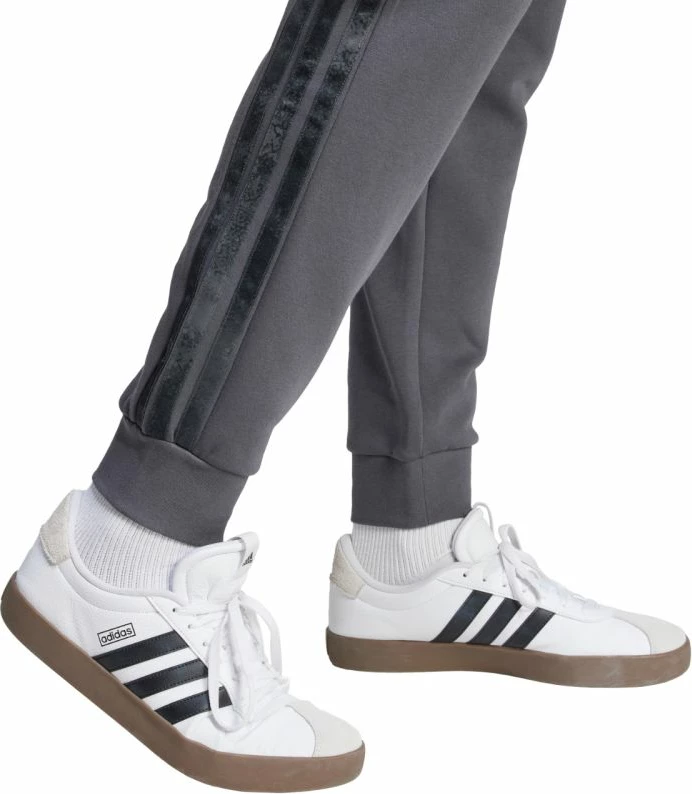 Pantallona sportive adidas për meshkuj, gri