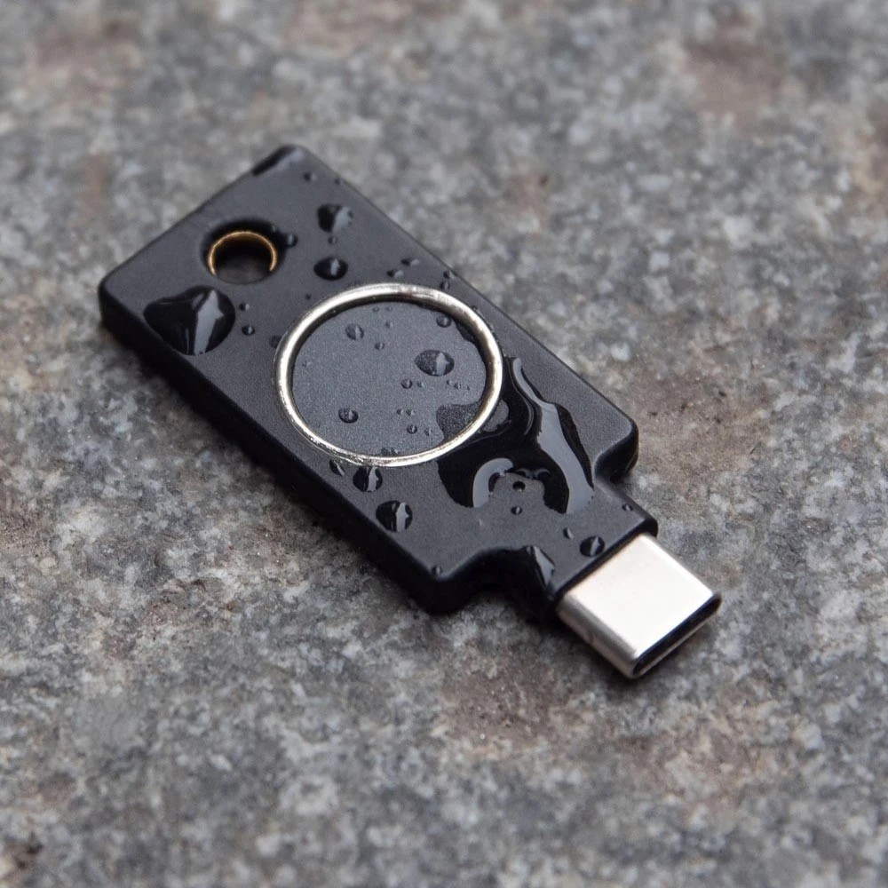 Çelësi i Sigurisë Yubico YubiKey BIO C, USB-type C, i zi